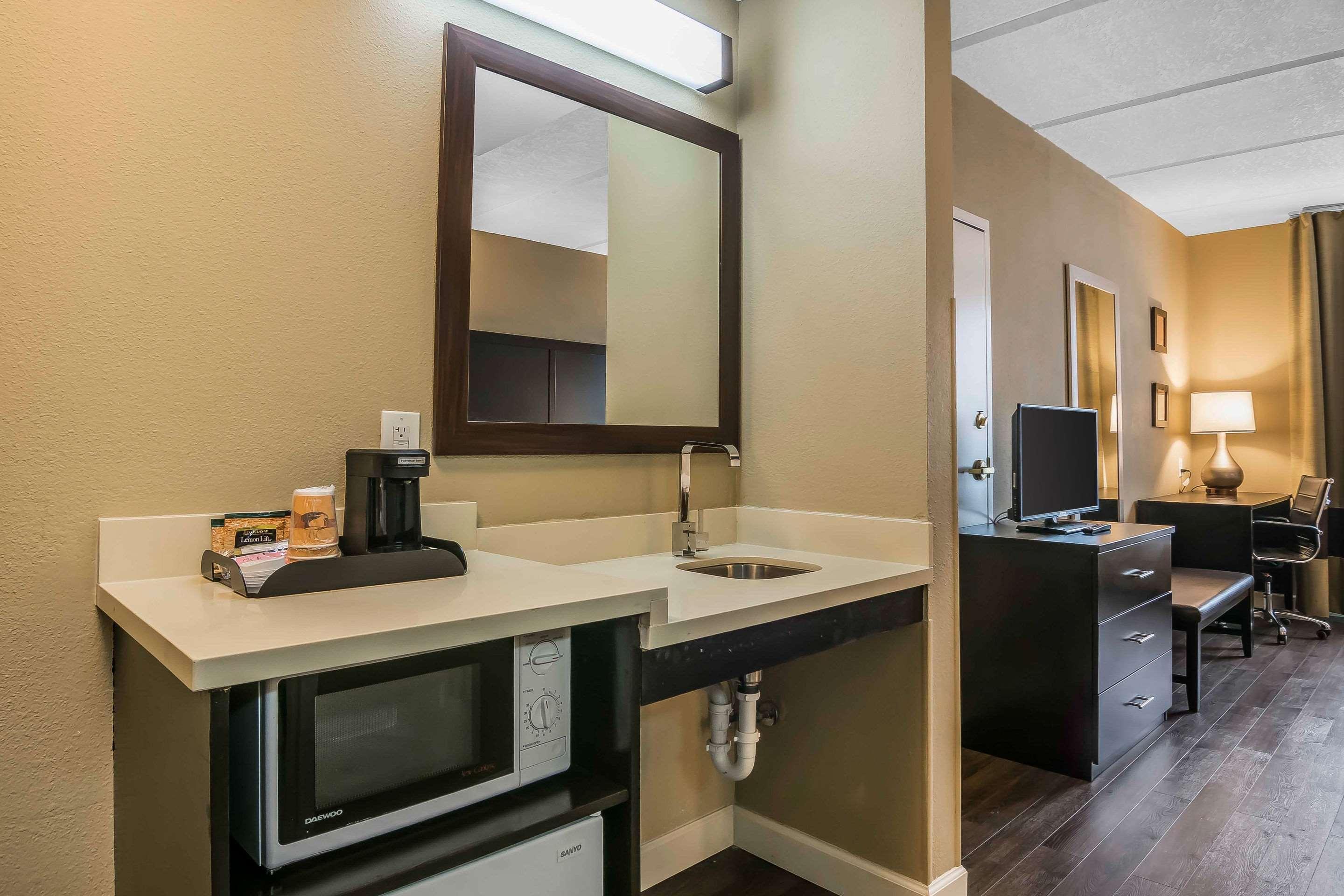 Comfort Inn & Suites Near Six Flags Lithia Springs Dış mekan fotoğraf