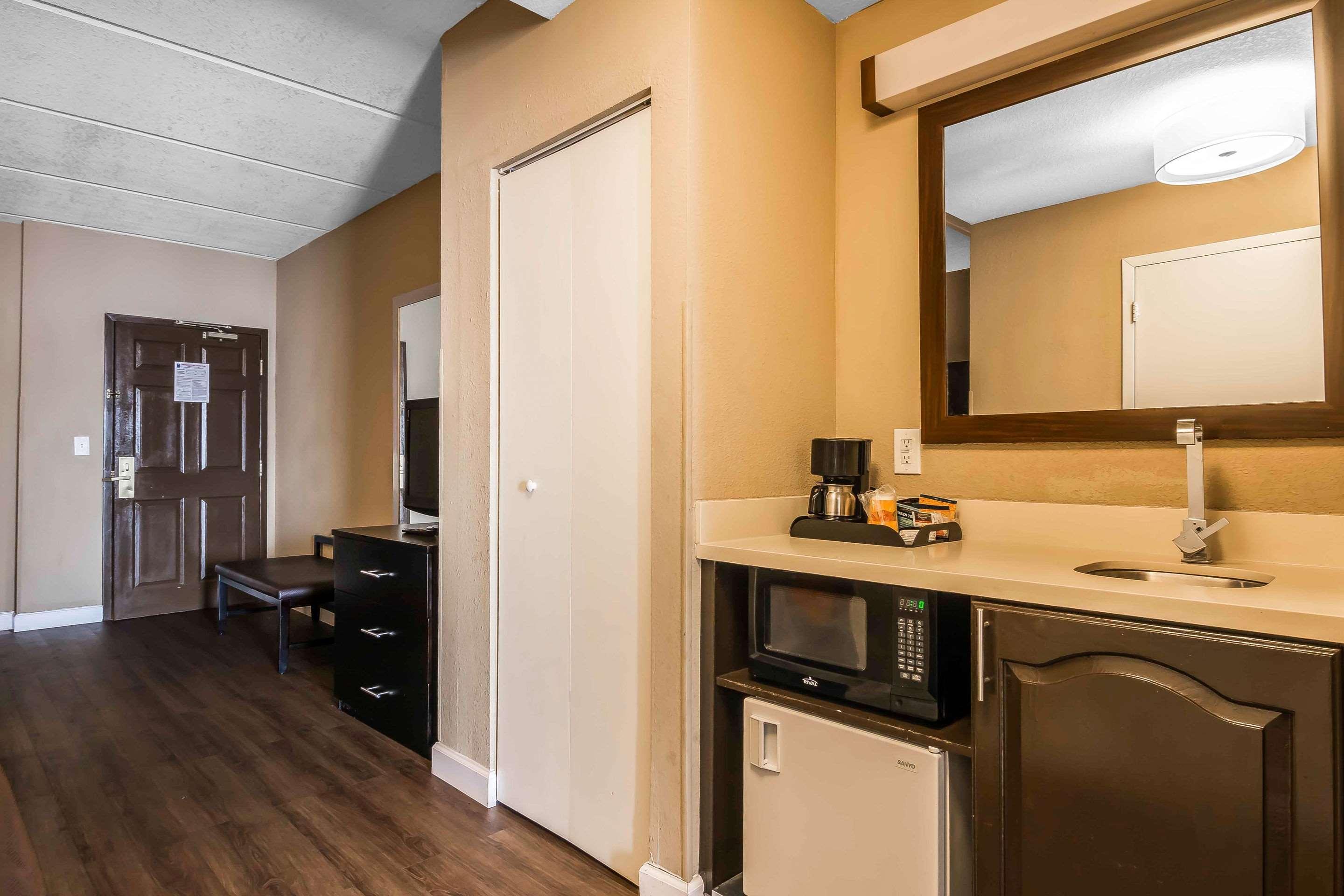 Comfort Inn & Suites Near Six Flags Lithia Springs Dış mekan fotoğraf