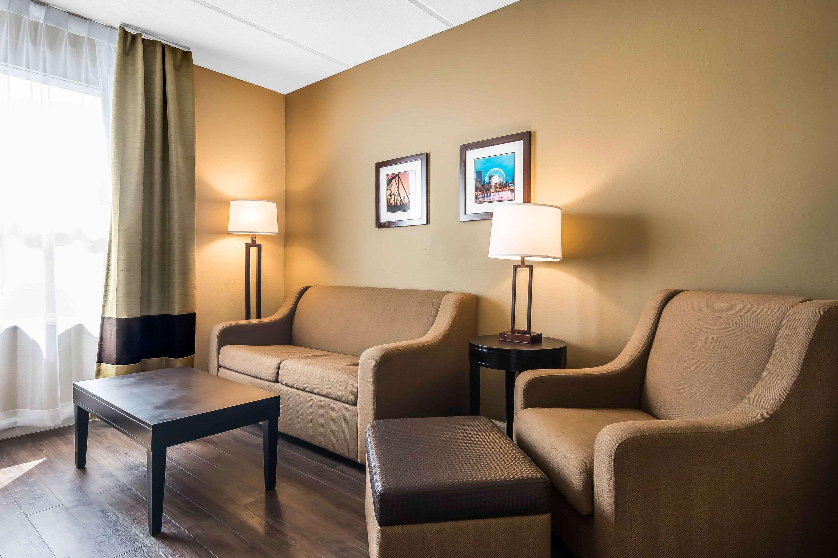 Comfort Inn & Suites Near Six Flags Lithia Springs Dış mekan fotoğraf