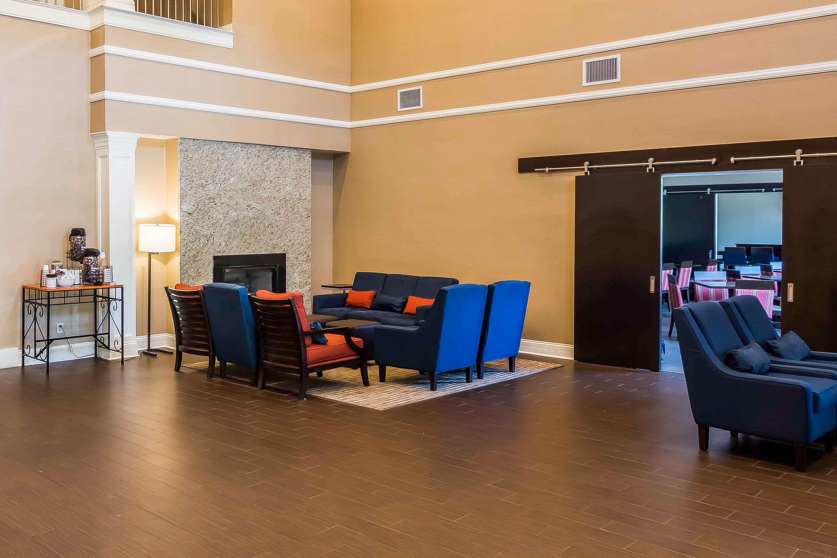 Comfort Inn & Suites Near Six Flags Lithia Springs Dış mekan fotoğraf