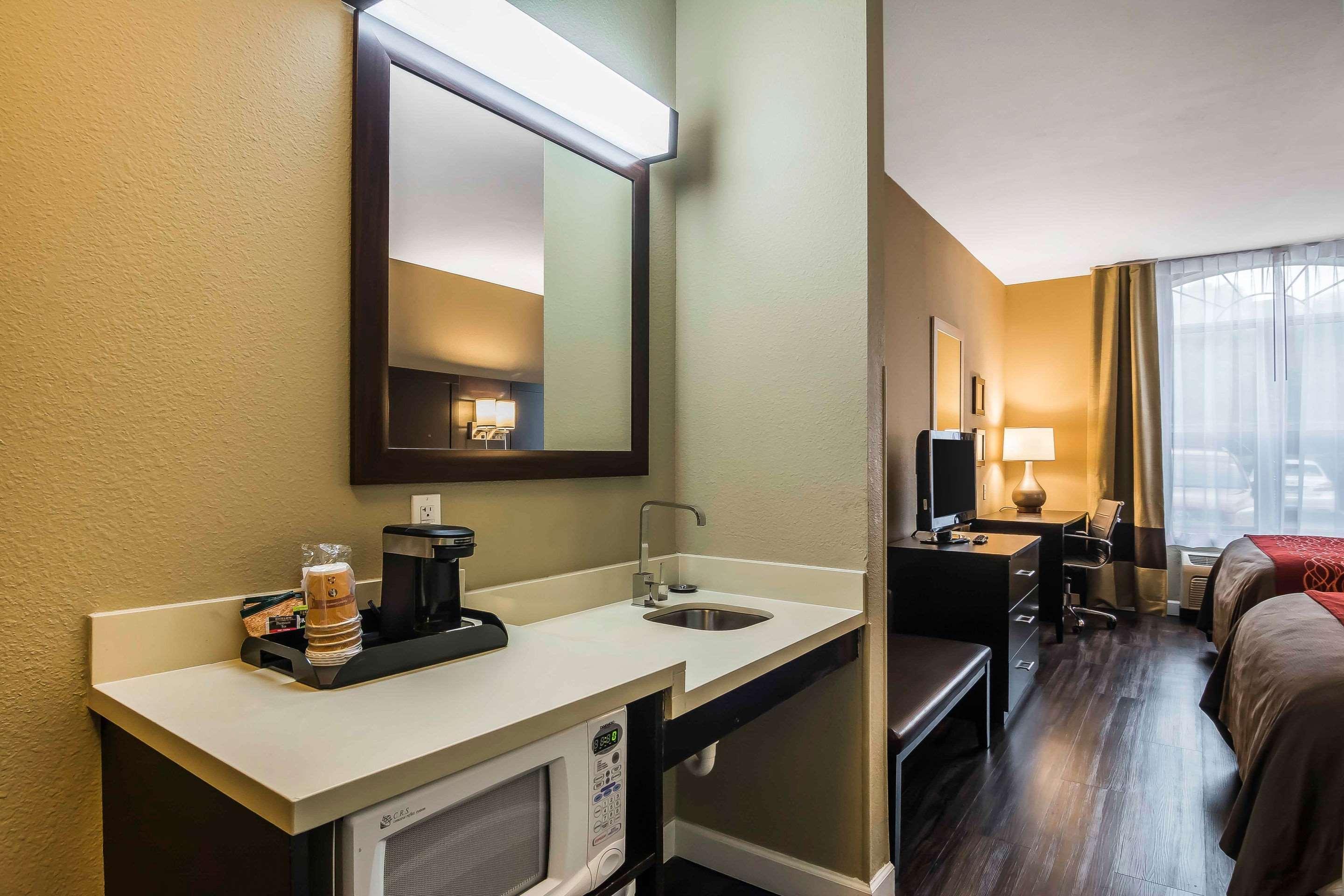 Comfort Inn & Suites Near Six Flags Lithia Springs Dış mekan fotoğraf