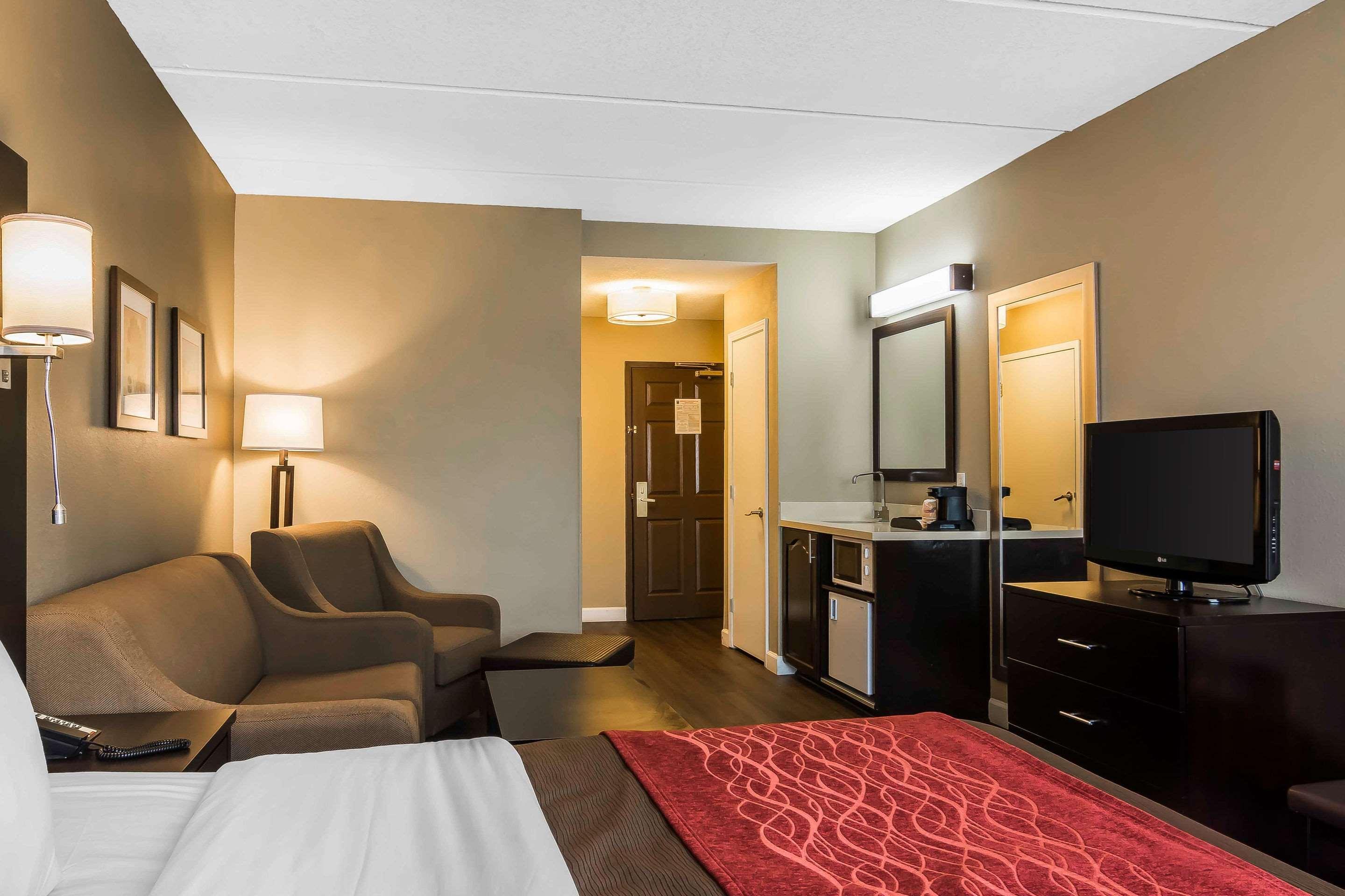 Comfort Inn & Suites Near Six Flags Lithia Springs Dış mekan fotoğraf